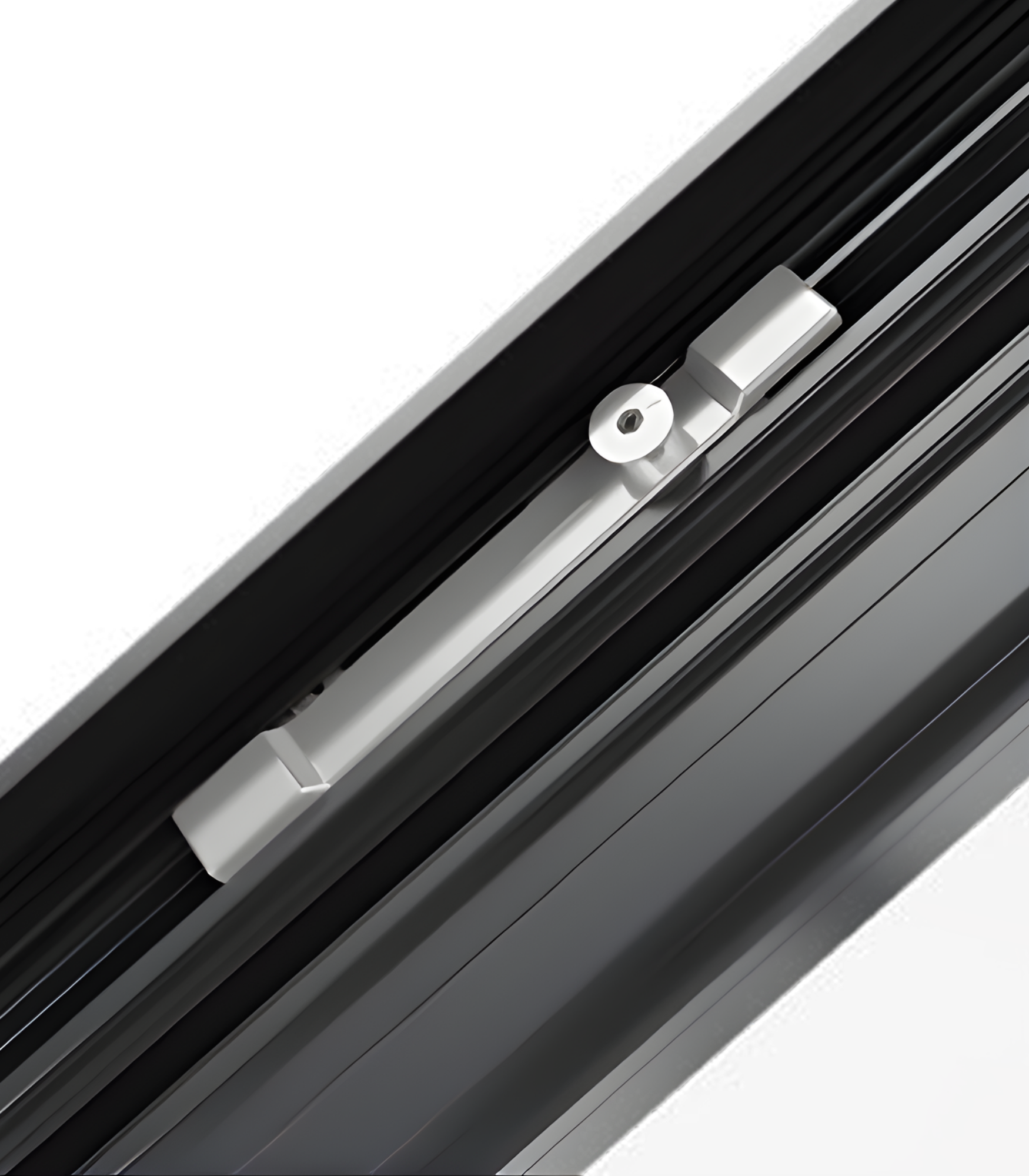 VLX 80 Awning Window in San Francisco, CA | Meridian Windows and Doors San Francisco - detail 4