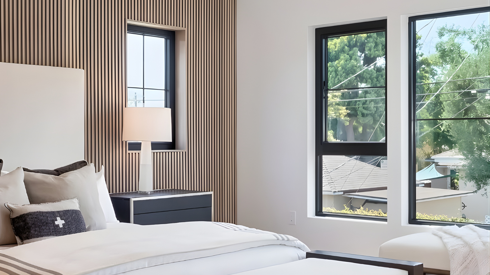 VLX 500 Single & Double Hung Window in San Francisco, CA | Meridian Windows and Doors San Francisco - detail 4